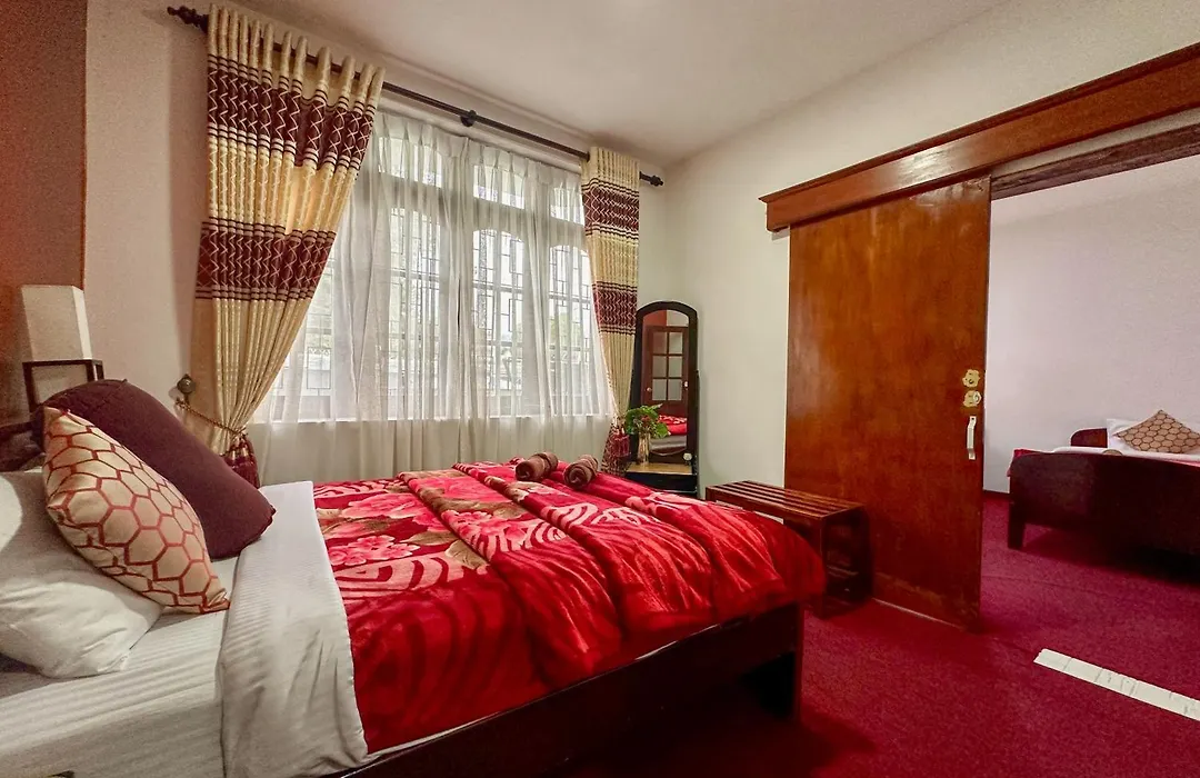 Nuwara Eliya Hills Rest-1